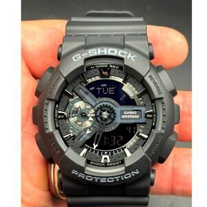 Casio G Shock GA110-1B Black Analog Digital 200M Shock Resistant Men’s Watch NIB